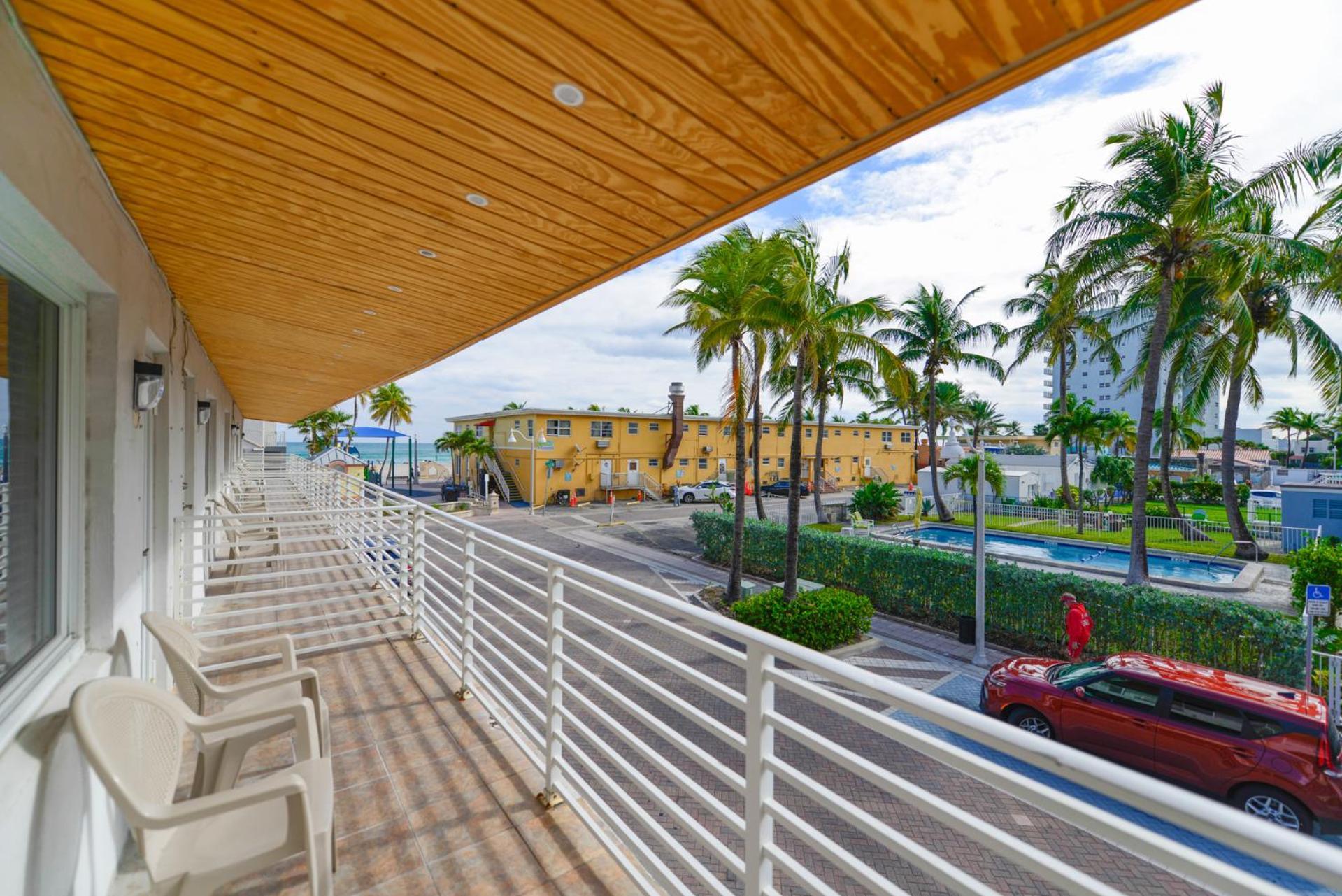 Ocean View Balcony With Pool & Parking -M42 Apartment Hollywood Exterior photo
